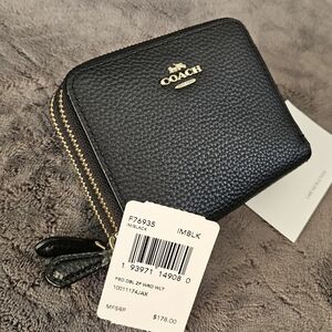 Coach Outlet Pebbled Leather Double Zip Wallet – Black